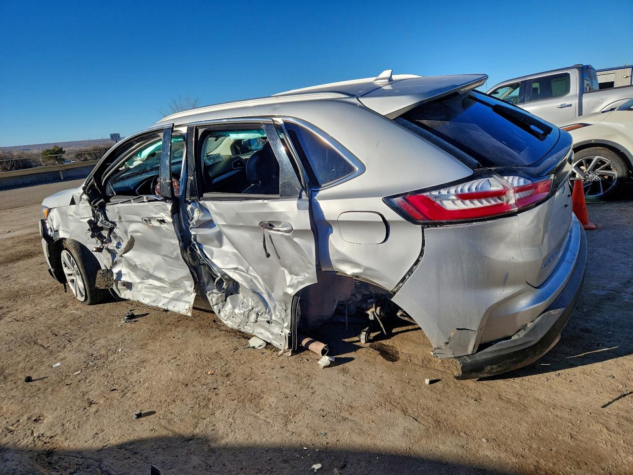 2019 FORD EDGE SEL photo 2