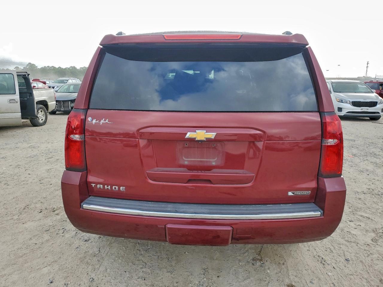 2017 CHEVROLET TAHOE C1500 PREMIER photo 6