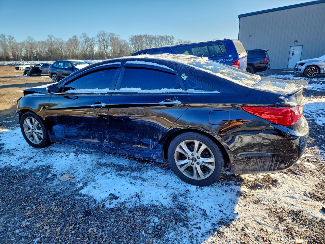 2011 HYUNDAI SONATA SE photo 2