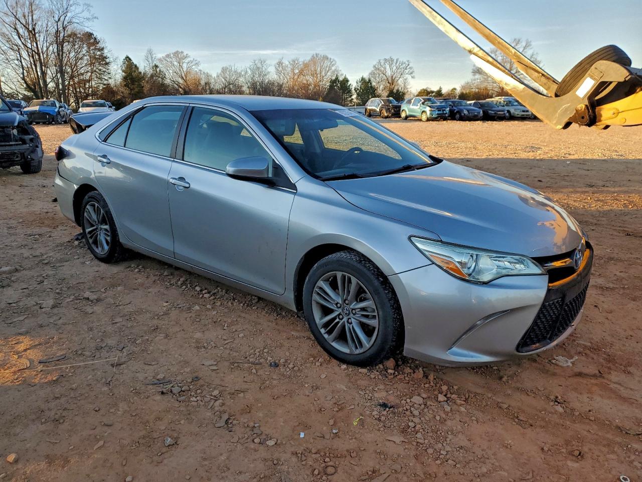 2016 TOYOTA CAMRY LE photo 4