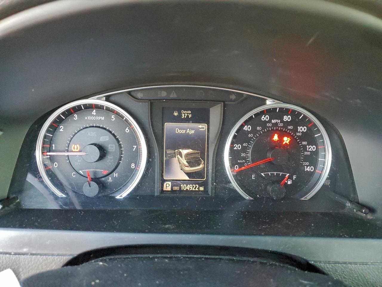 2016 TOYOTA CAMRY LE photo 9