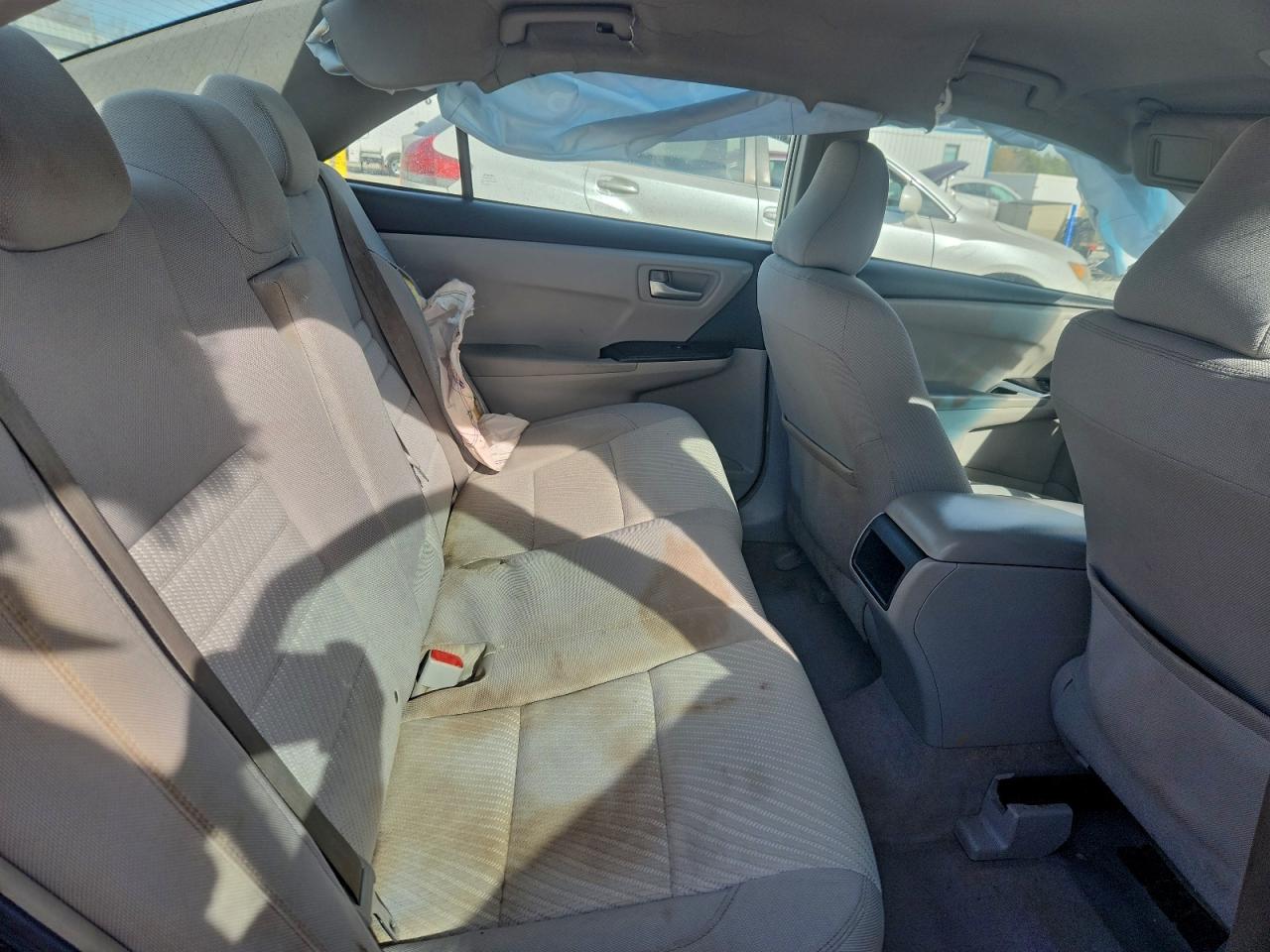 2017 TOYOTA CAMRY LE photo 19