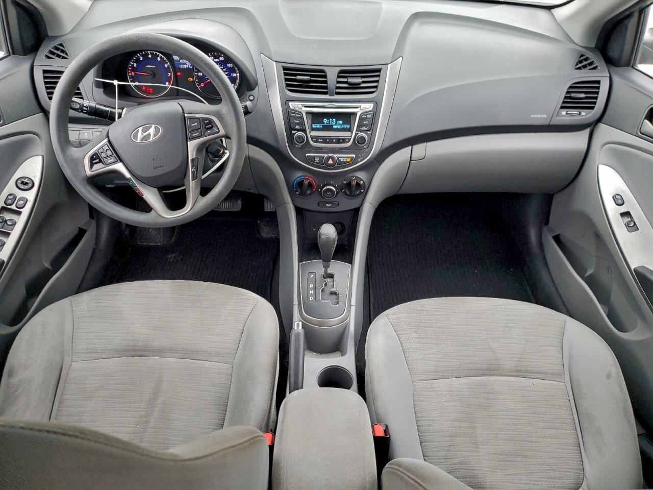2017 HYUNDAI ACCENT photo 8