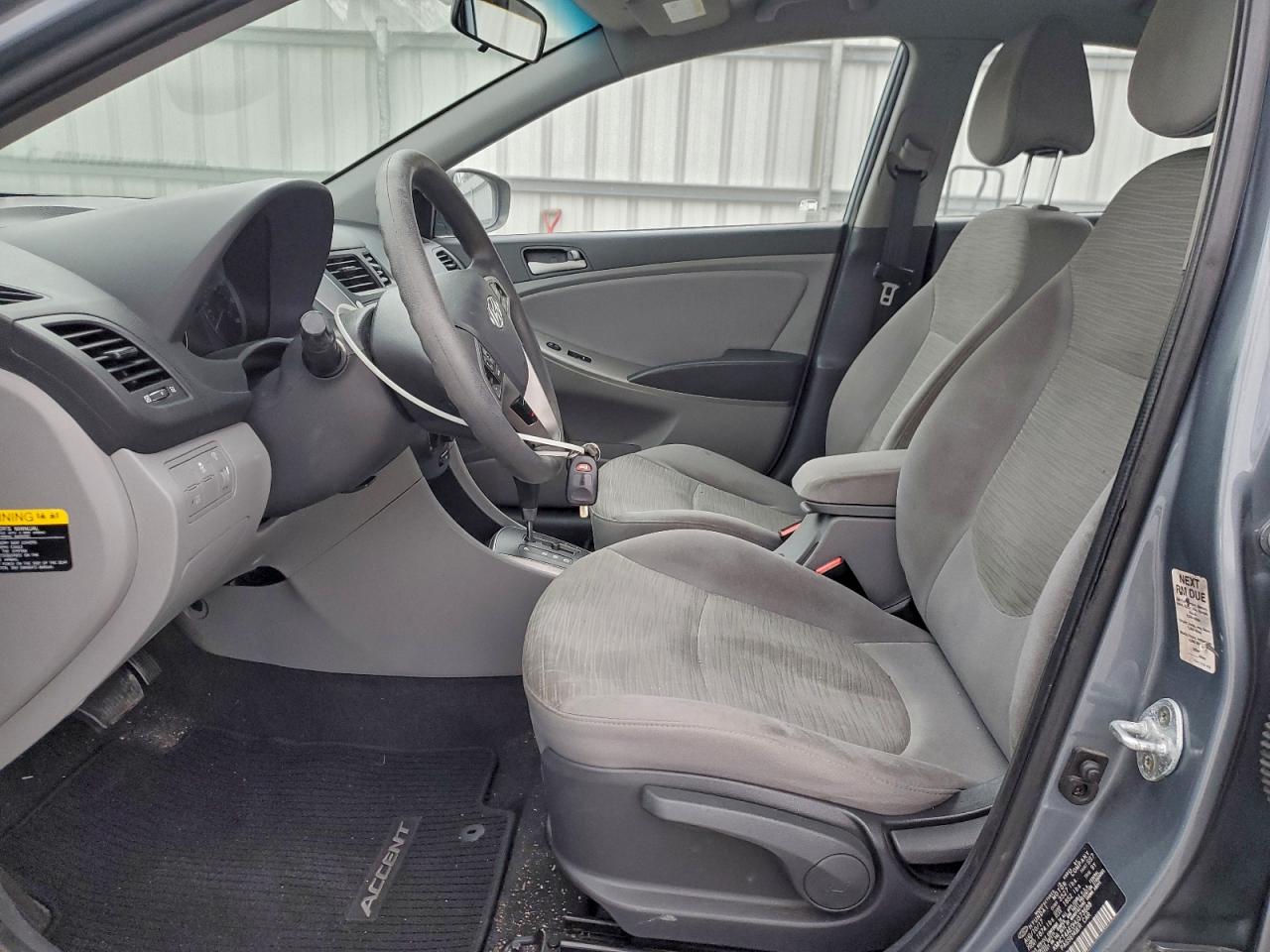 2017 HYUNDAI ACCENT photo 7