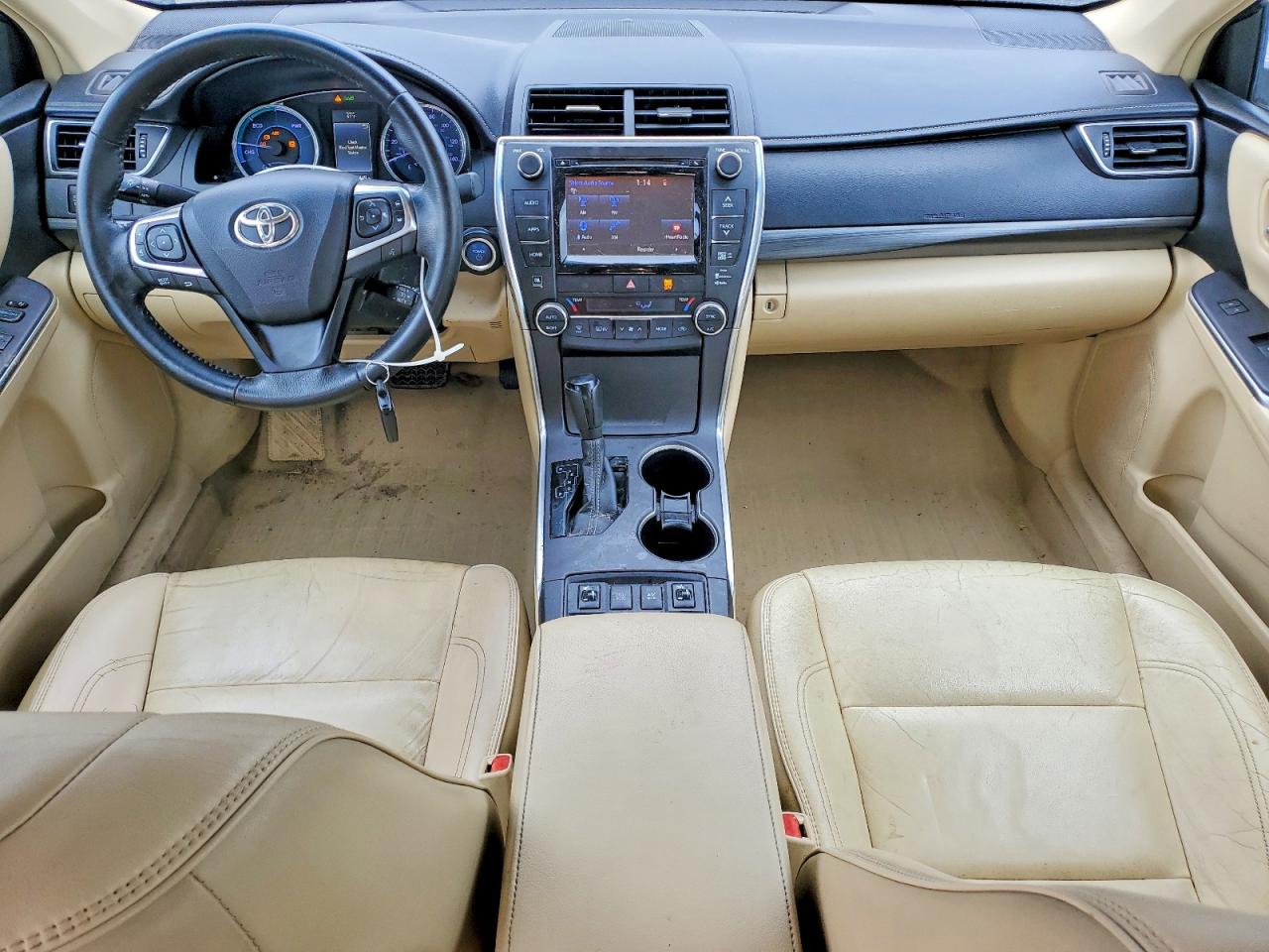 2015 TOYOTA CAMRY HYBRID photo 8
