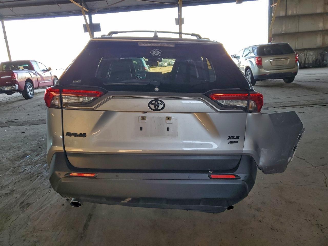 2019 TOYOTA RAV4 XLE PREMIUM photo 6