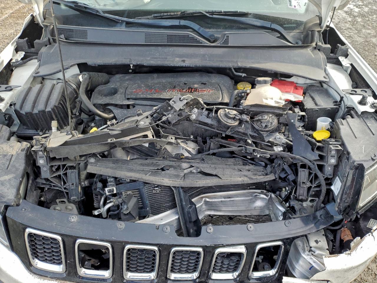 2021 JEEP COMPASS LATITUDE photo 12