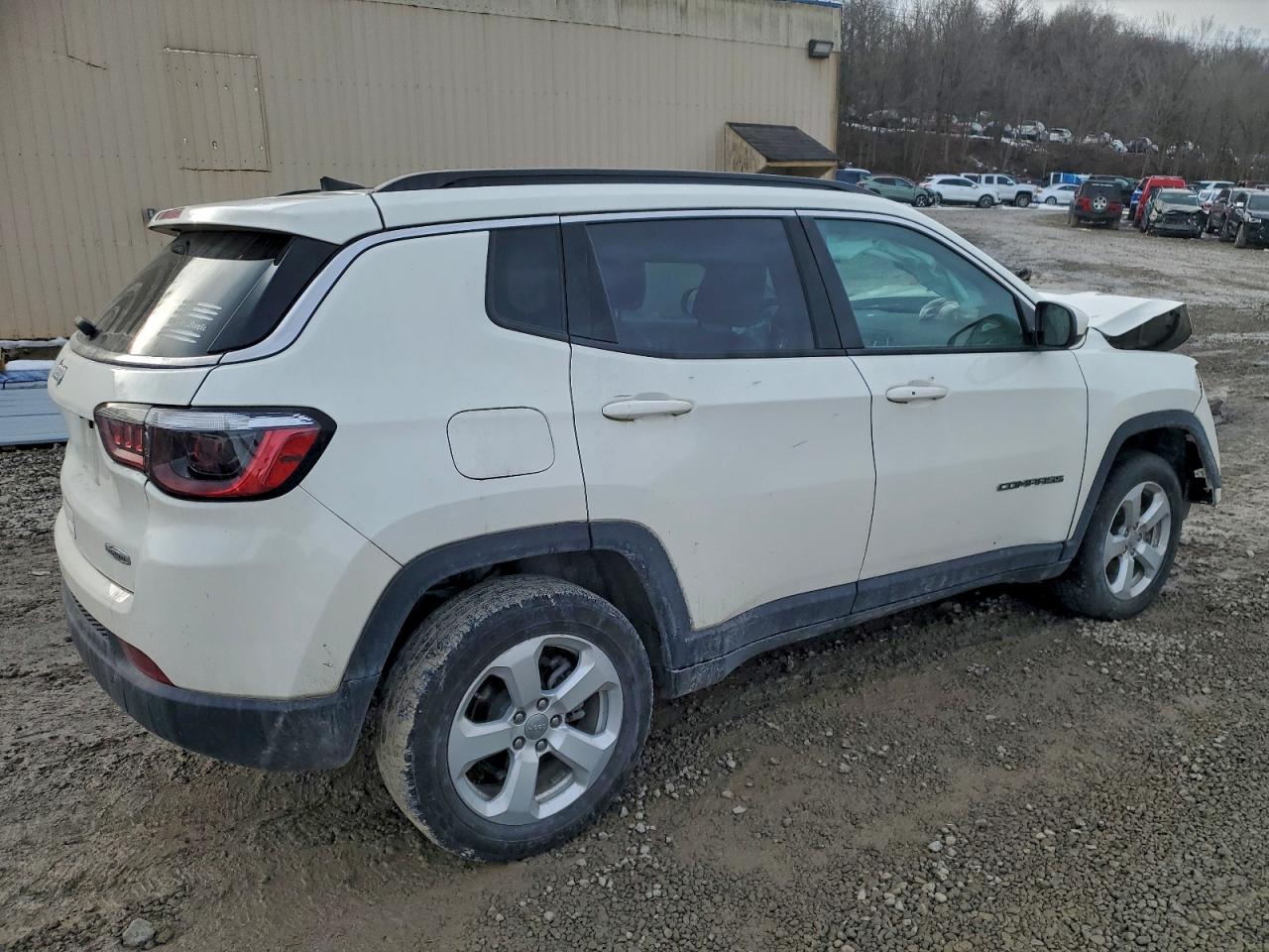 2021 JEEP COMPASS LATITUDE photo 3