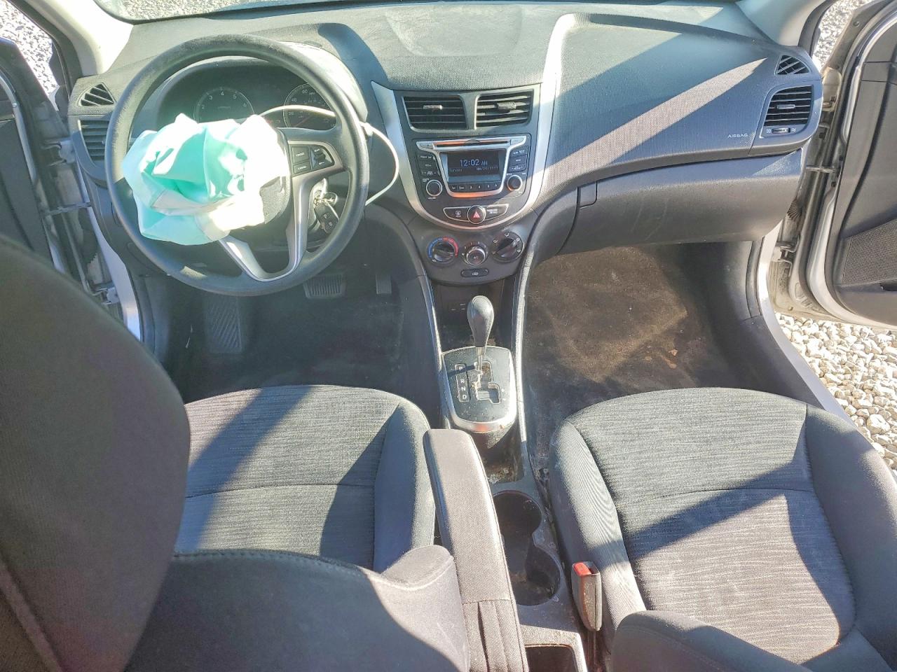 2016 HYUNDAI ACCENT SE photo 8