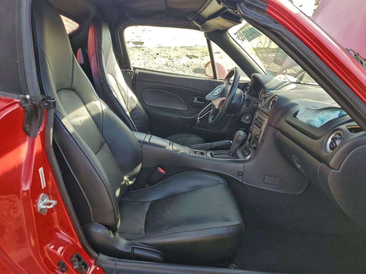 2004 MAZDA MX-5 MIATA BASE photo 10