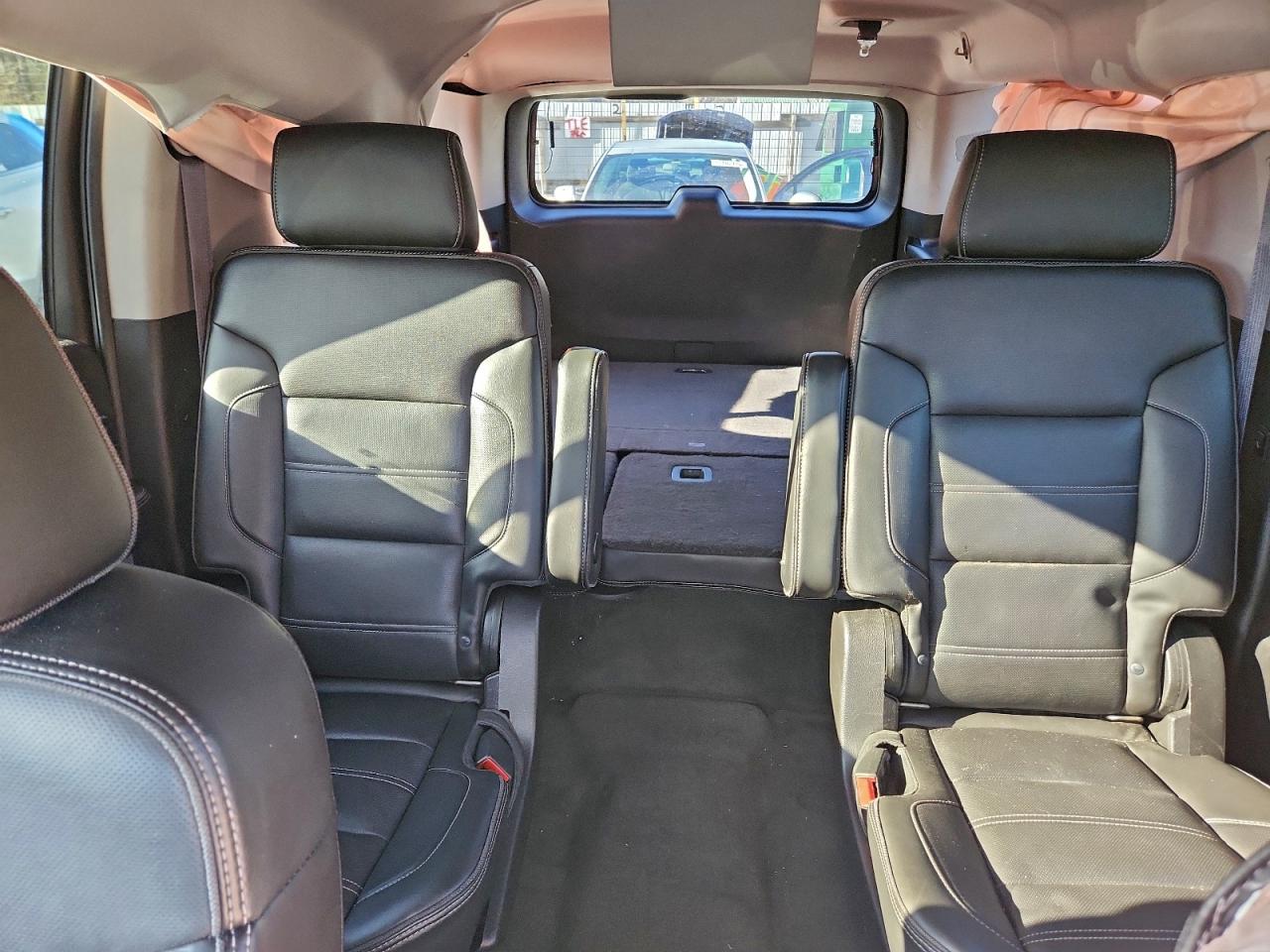 2015 GMC YUKON XL DENALI photo 19