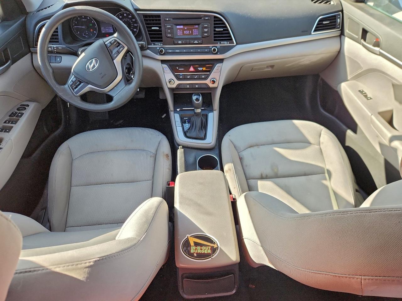2017 HYUNDAI ELANTRA SE photo 22