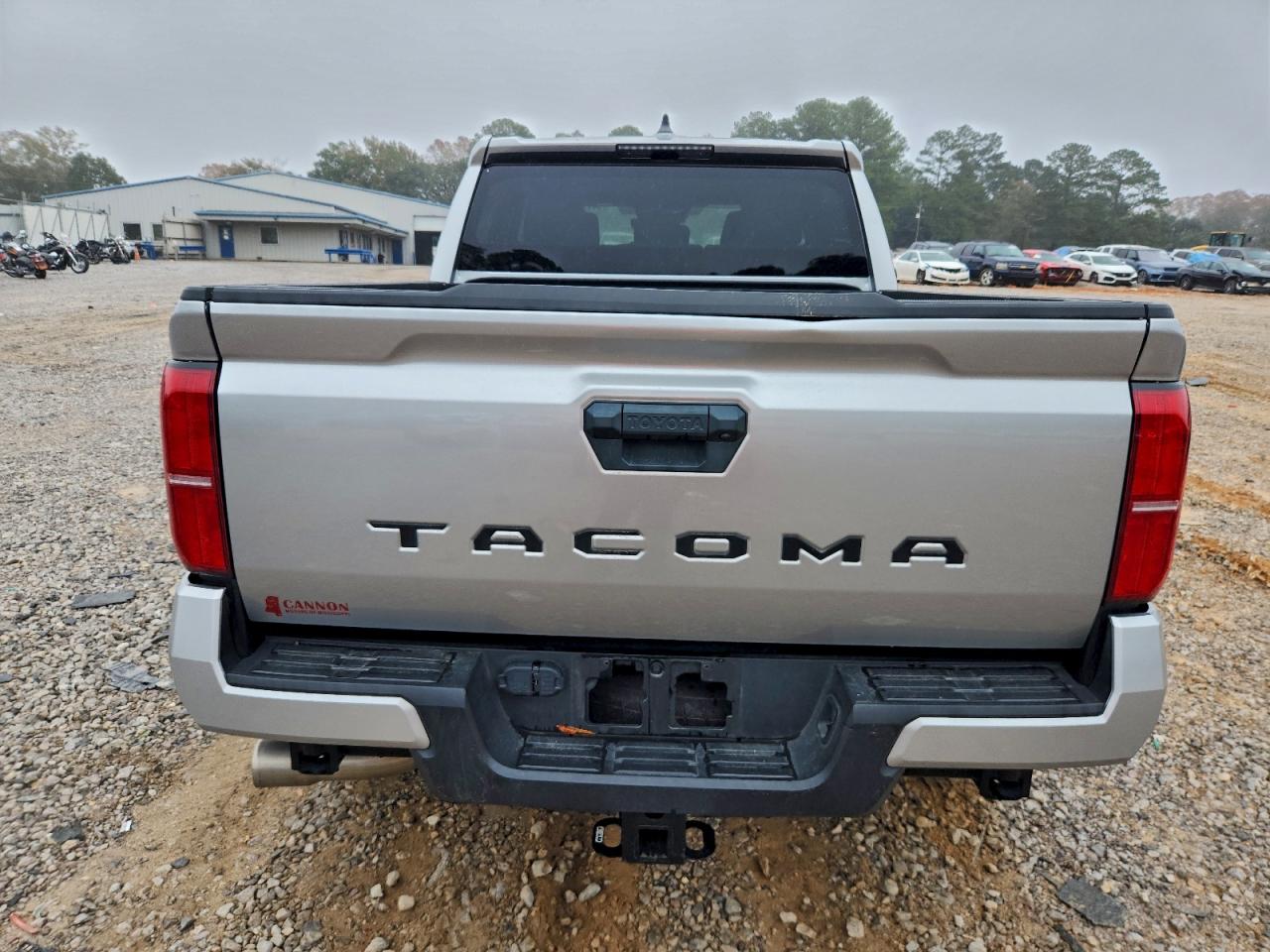 2024 TOYOTA TACOMA DOUBLE CAB photo 11