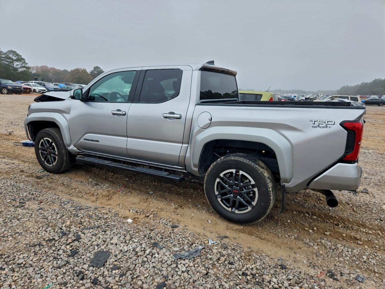 2024 TOYOTA TACOMA DOUBLE CAB photo 3