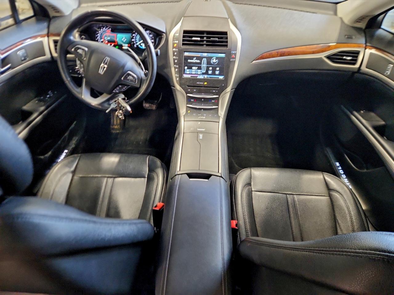 2015 LINCOLN MKZ photo 8