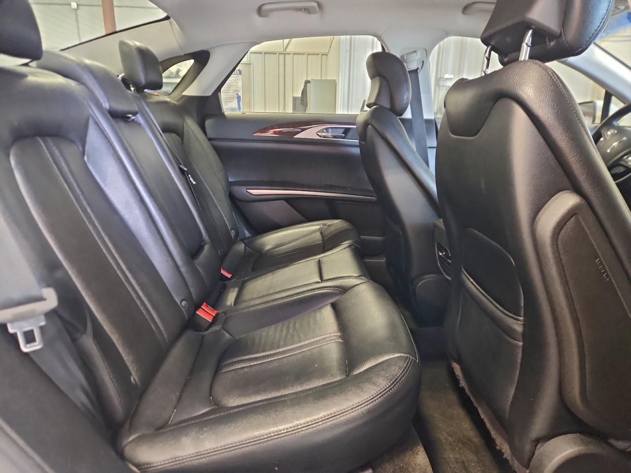 2015 LINCOLN MKZ photo 10