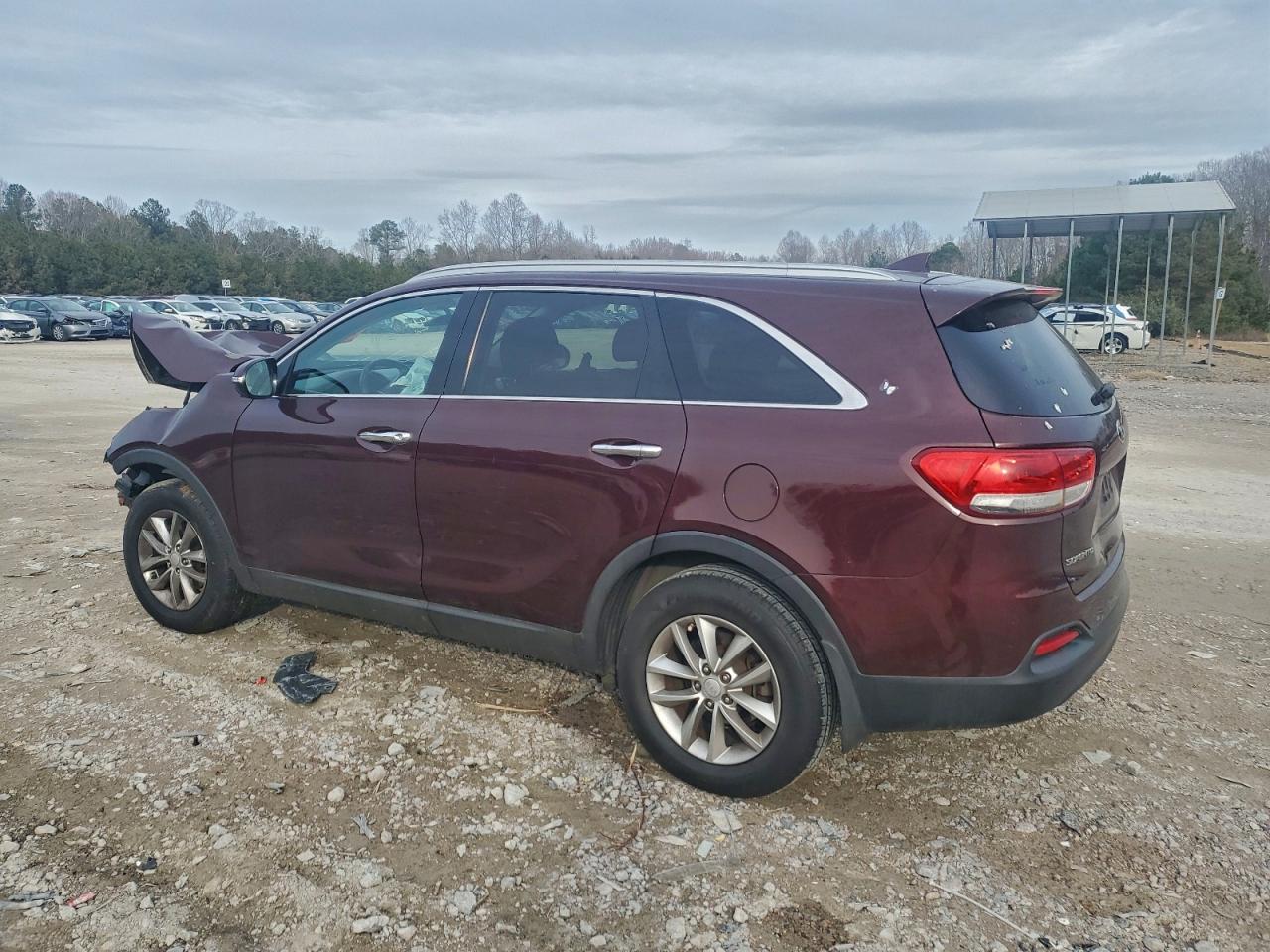 2017 KIA SORENTO LX photo 3