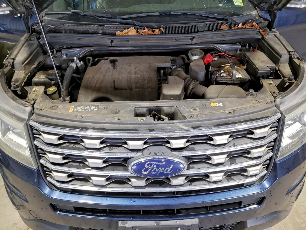 2017 FORD EXPLORER XLT photo 12