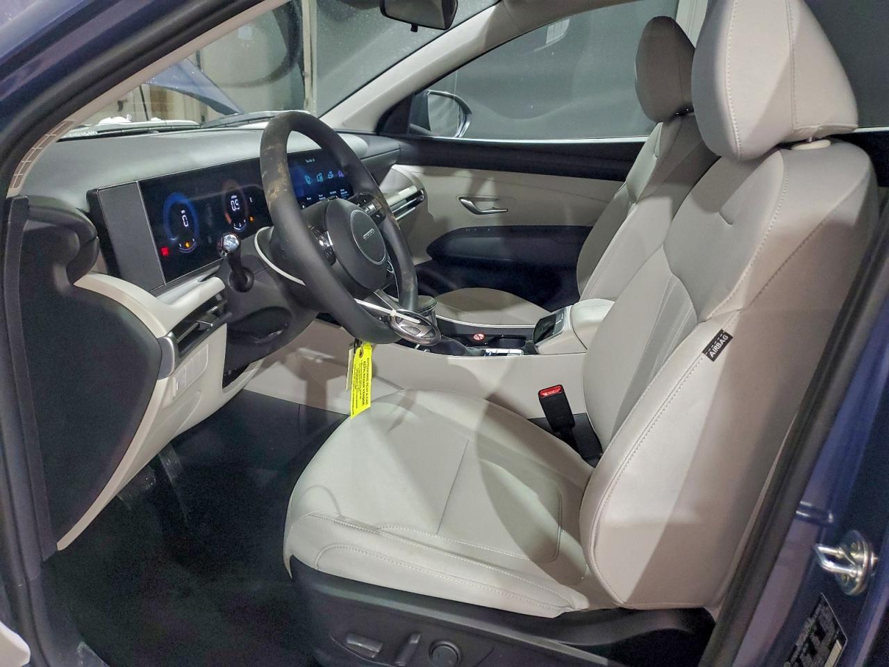 2026 HYUNDAI TUCSON SEL photo 7