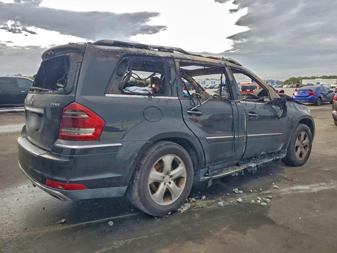 2012 MERCEDES-BENZ GL 450 4MATIC photo 5