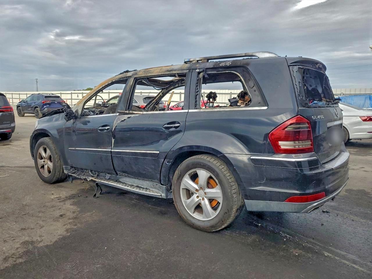 2012 MERCEDES-BENZ GL 450 4MATIC photo 3