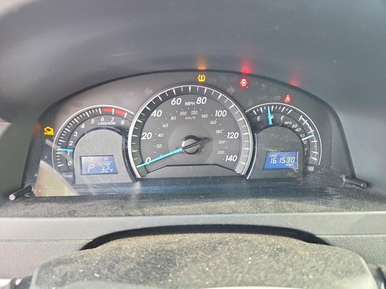 2012 TOYOTA CAMRY BASE photo 17