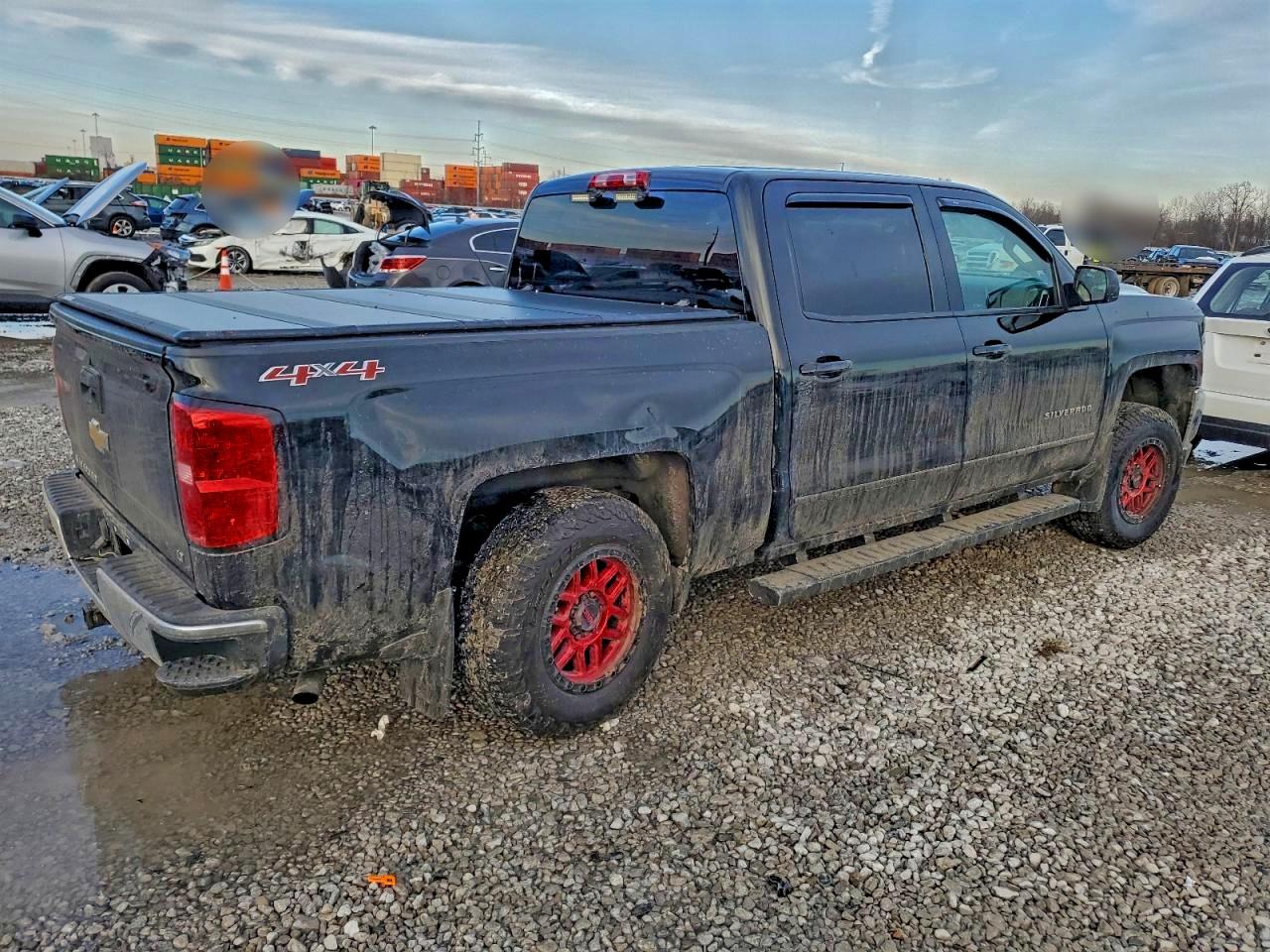 2016 CHEVROLET SILVERADO K1500 LT photo 3
