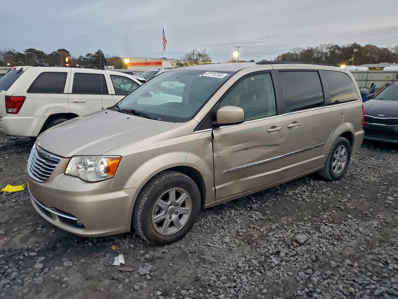 2012 CHRYSLER TOWN & COUNTRY
