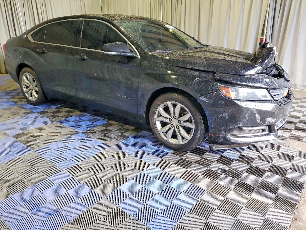 2018 CHEVROLET IMPALA LT photo 4
