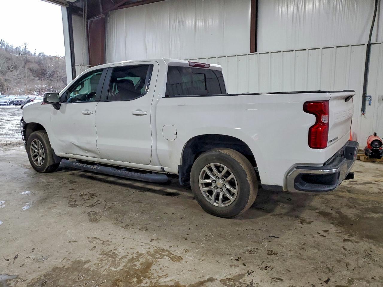 2020 CHEVROLET SILVERADO K1500 LT photo 4