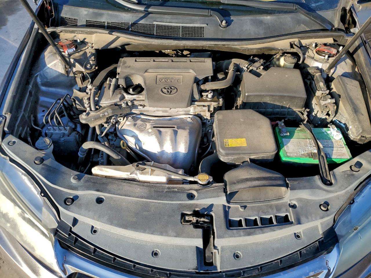 2015 TOYOTA CAMRY LE photo 21