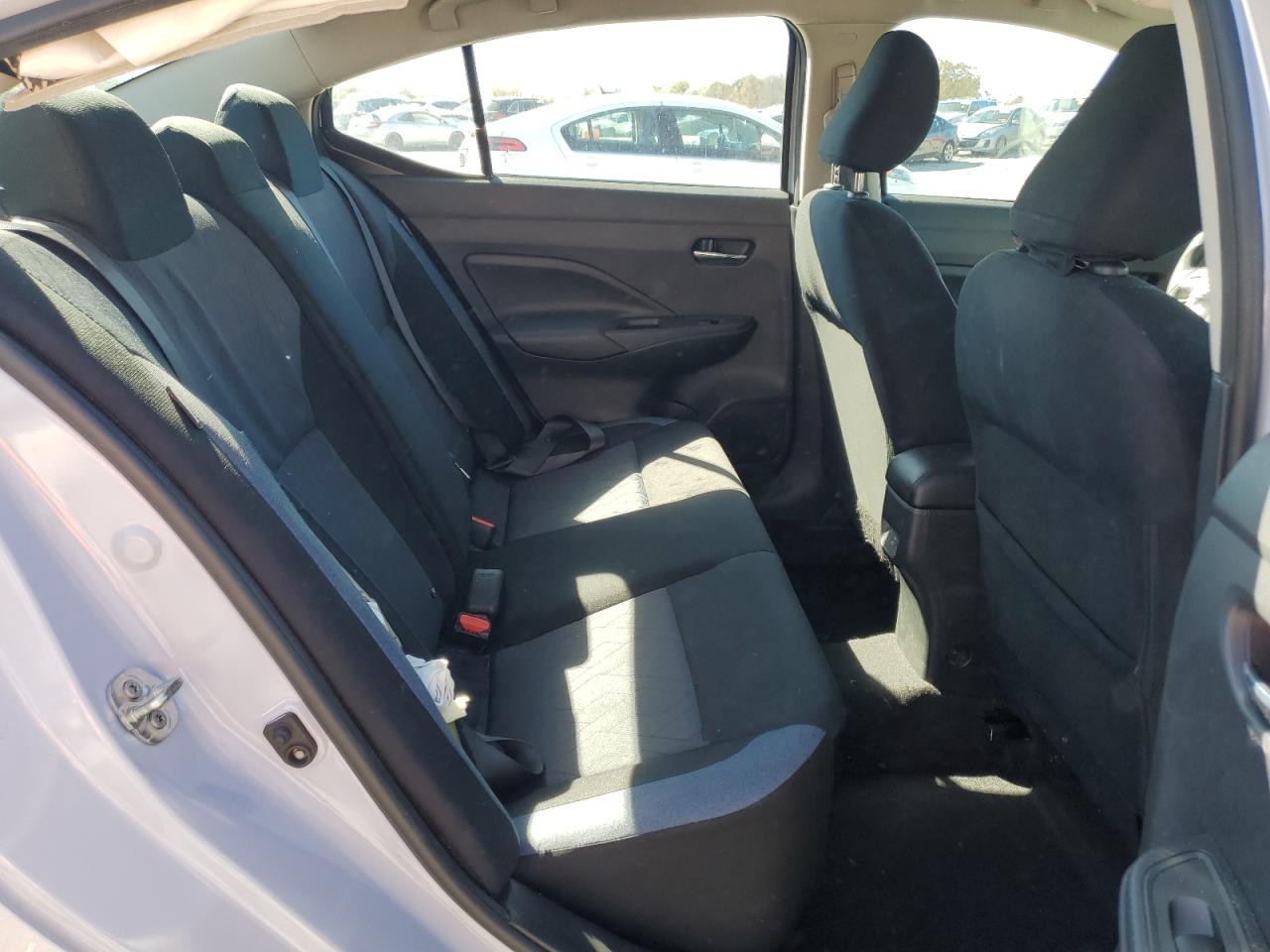 2024 NISSAN VERSA SV photo 10