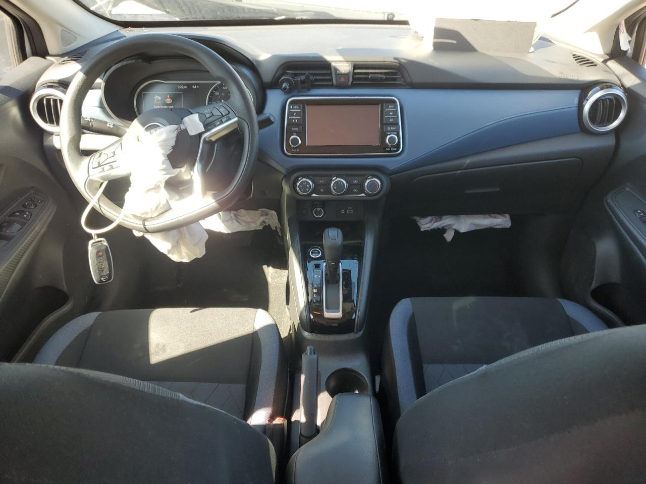 2024 NISSAN VERSA SV photo 8