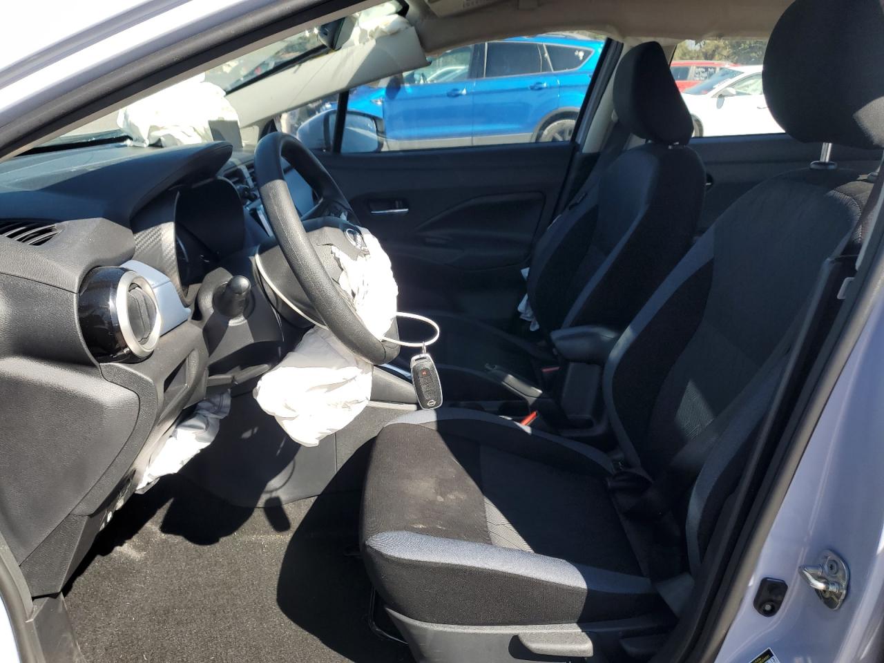 2024 NISSAN VERSA SV photo 7