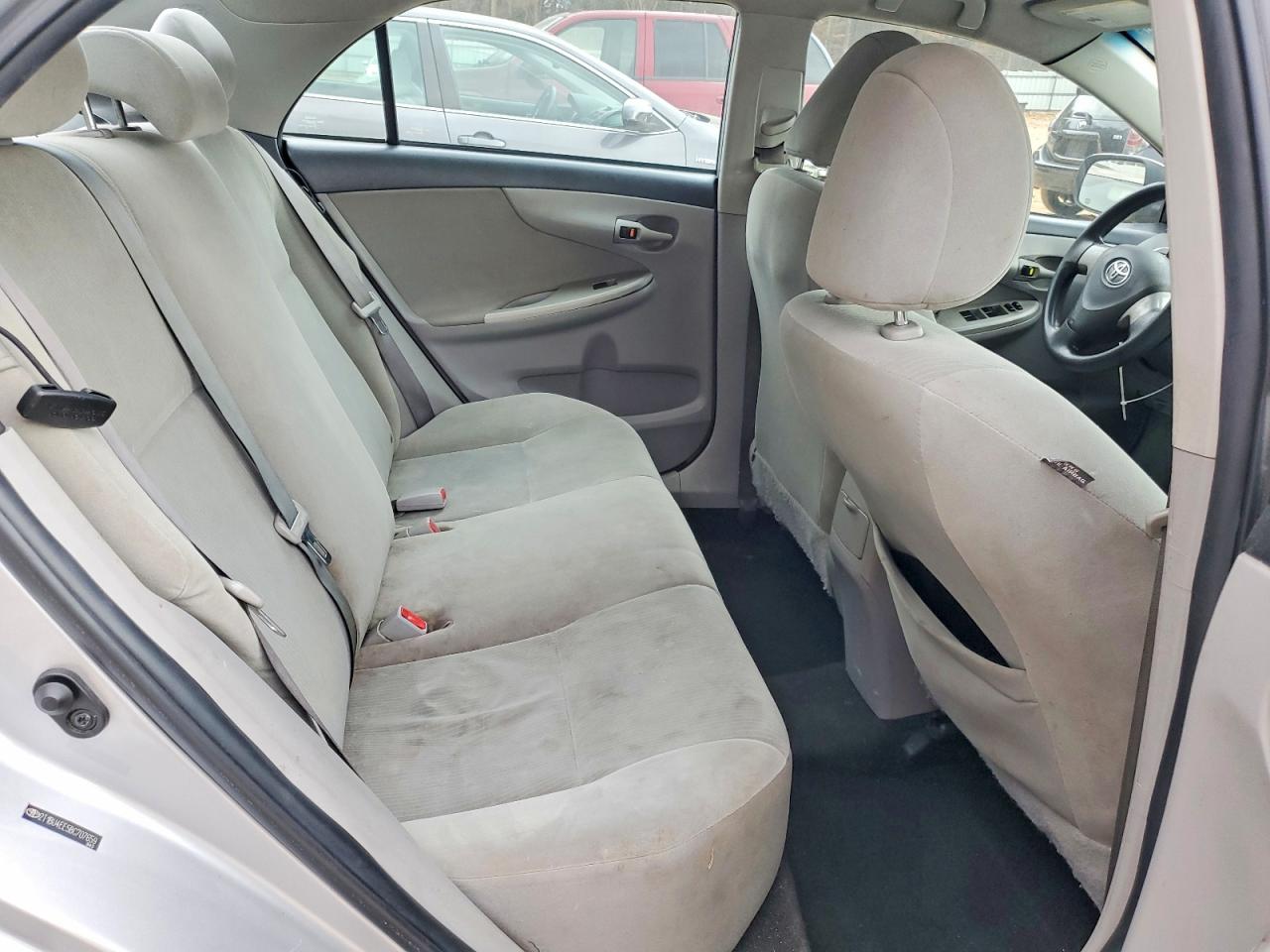 2011 TOYOTA COROLLA BASE photo 10