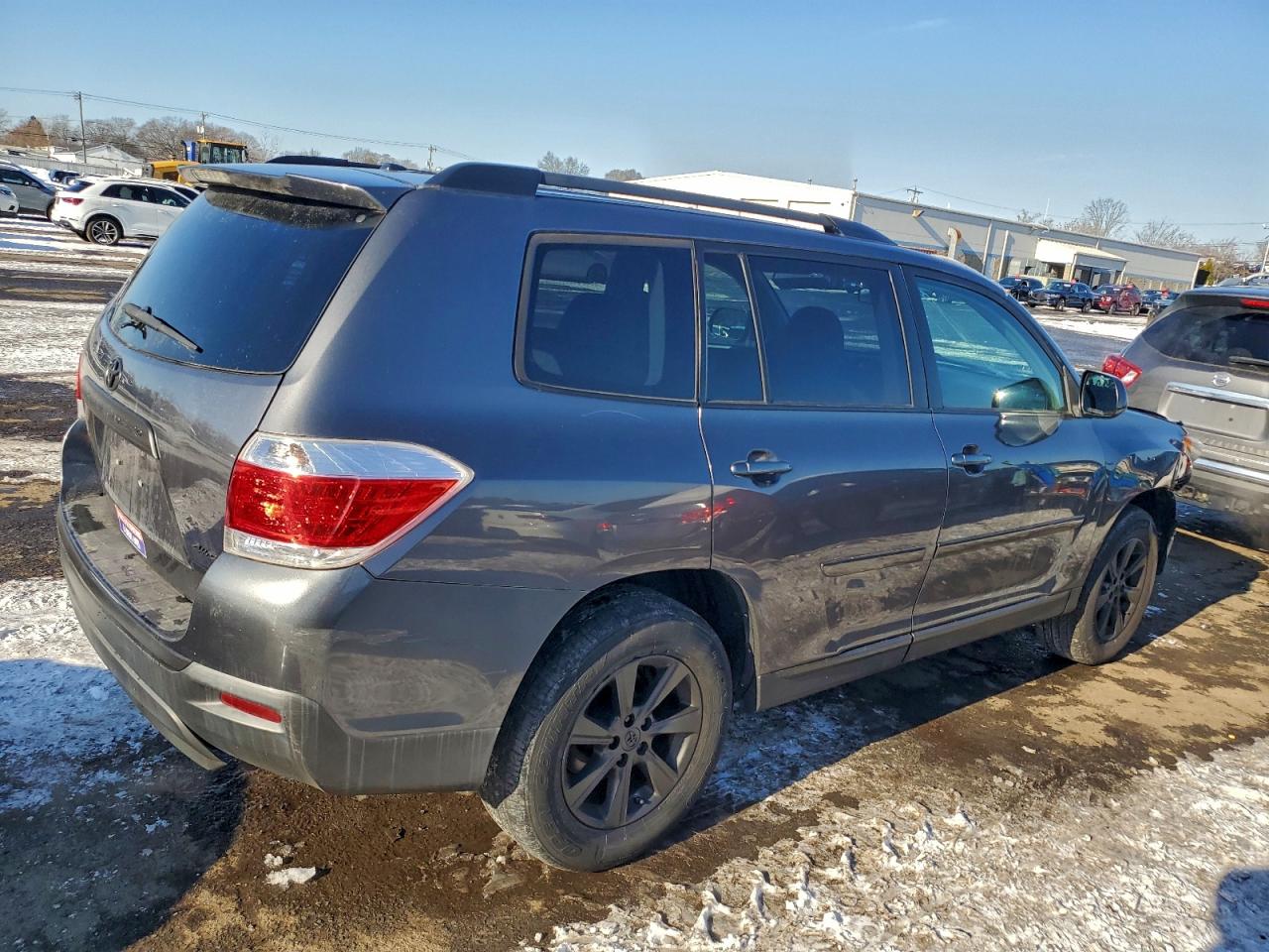 2011 TOYOTA HIGHLANDER BASE photo 5