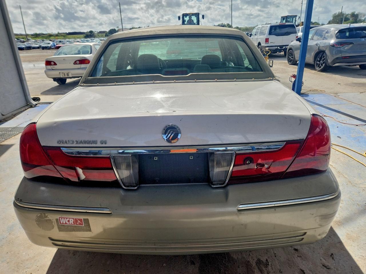 2003 MERCURY GRAND MARQUIS GS photo 11