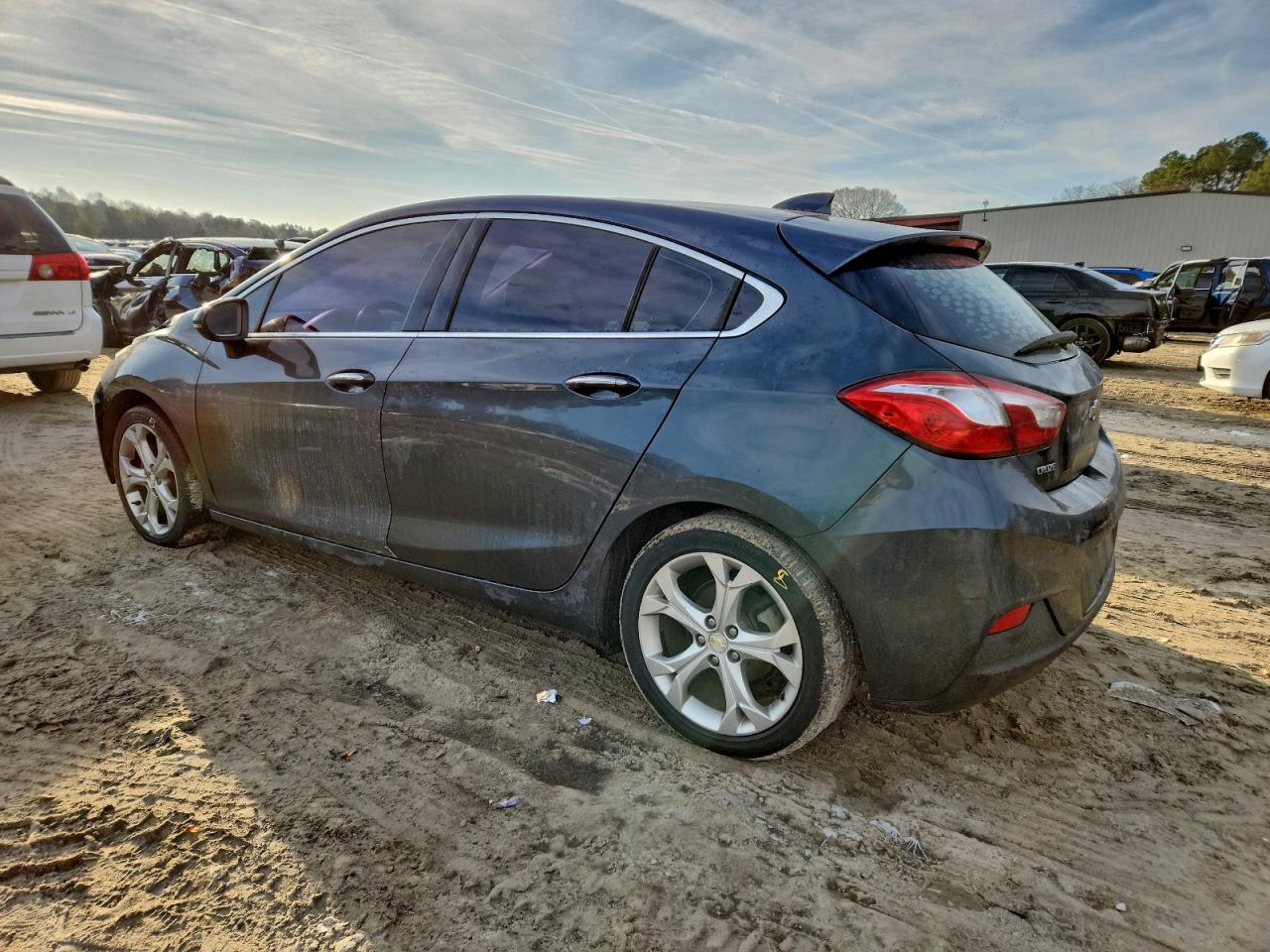 2017 CHEVROLET CRUZE PREMIER photo 4