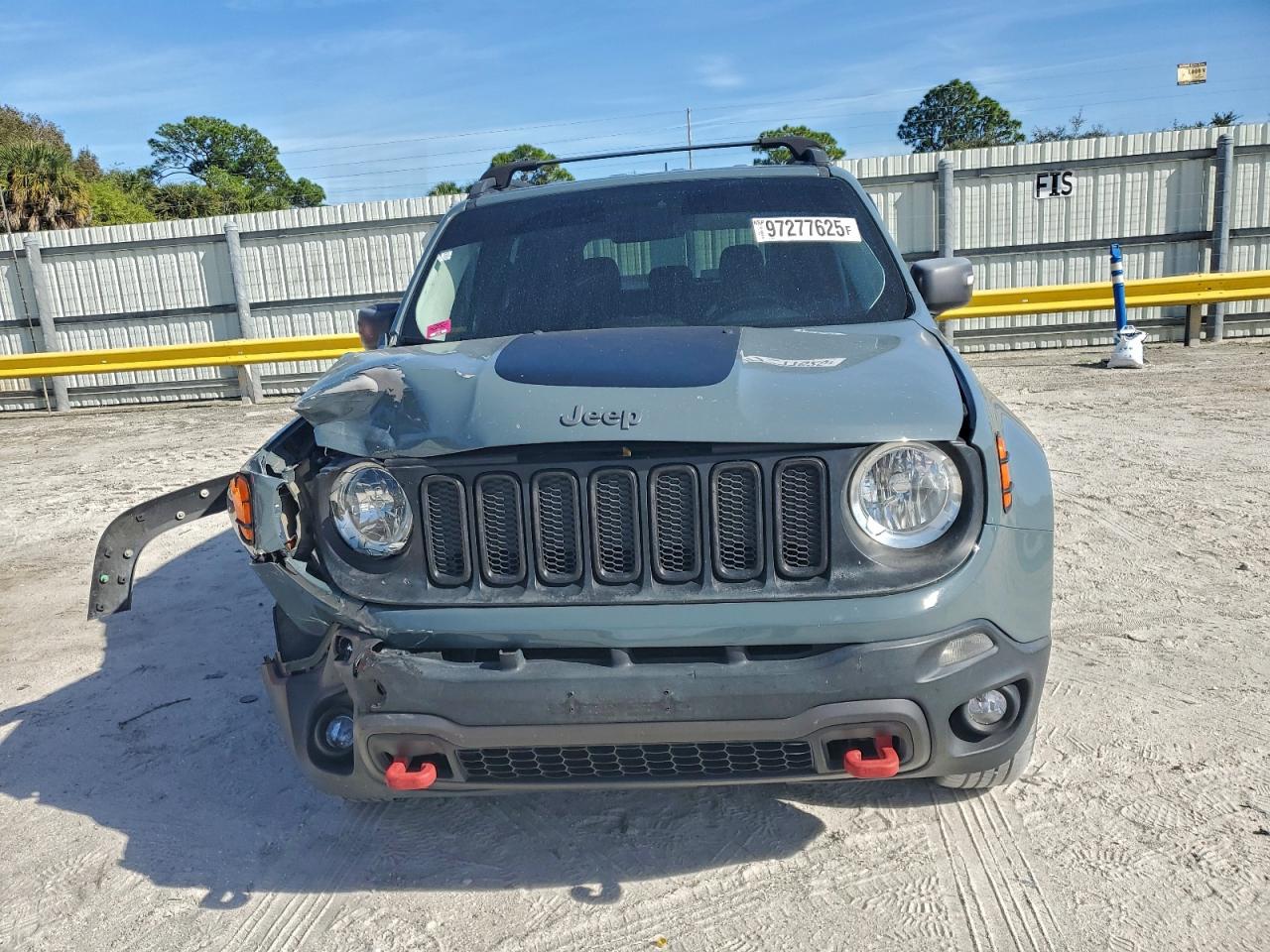 2017 JEEP RENEGADE TRAILHAWK photo 5