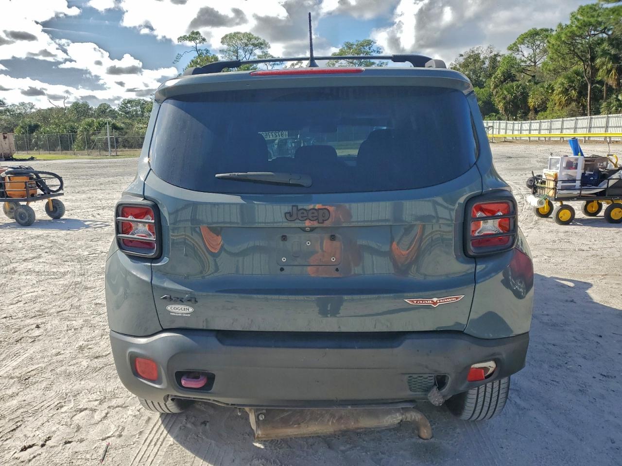 2017 JEEP RENEGADE TRAILHAWK photo 6