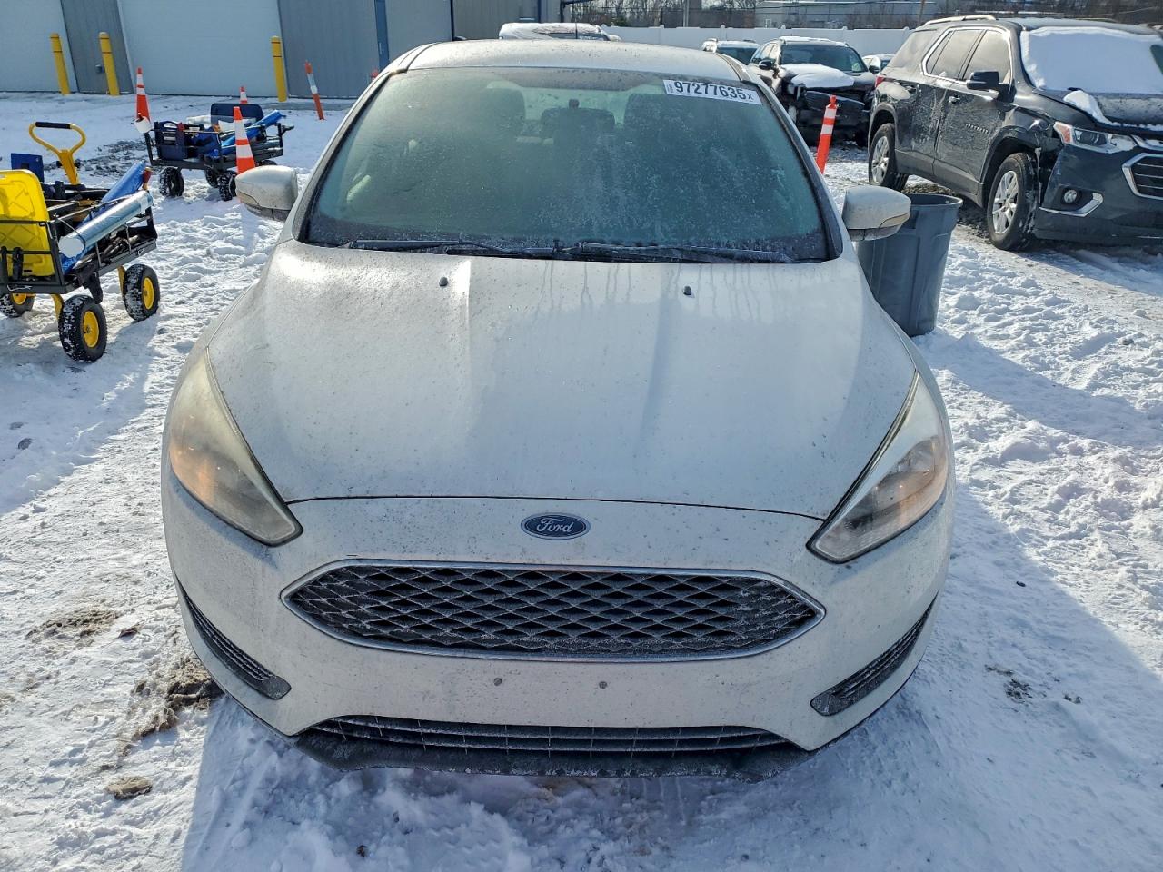 2017 FORD FOCUS SE photo 5
