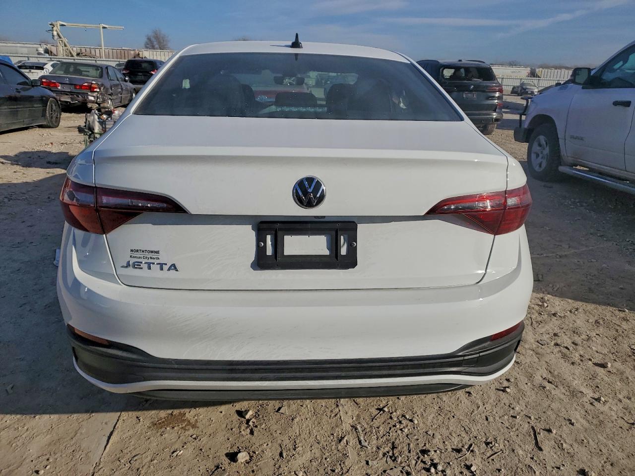 2024 VOLKSWAGEN JETTA SPORT photo 6