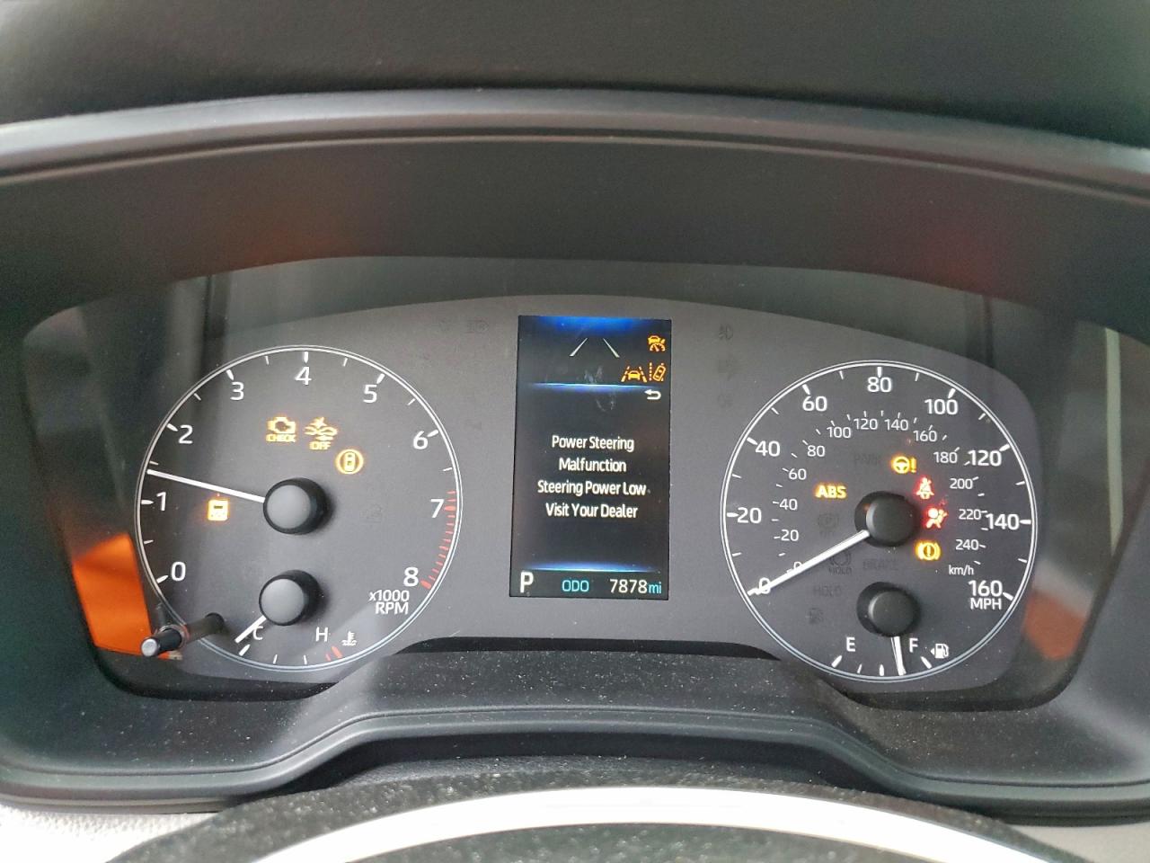 2025 TOYOTA COROLLA LE photo 9