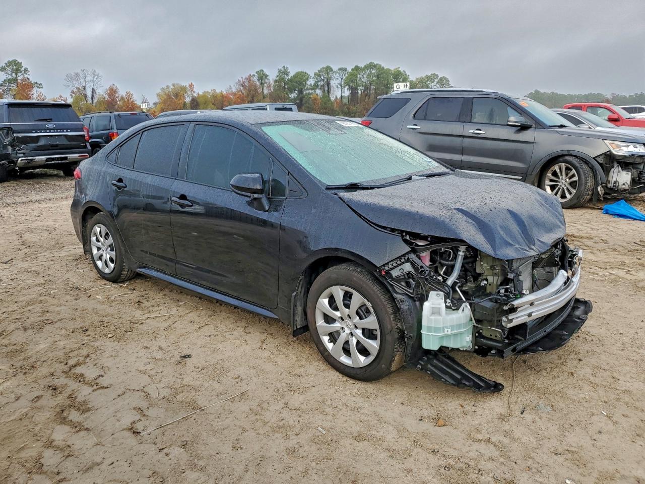 2025 TOYOTA COROLLA LE photo 4