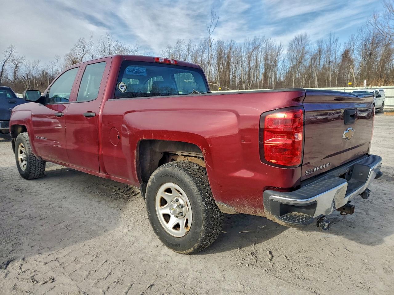 2014 CHEVROLET SILVERADO C1500 photo 2