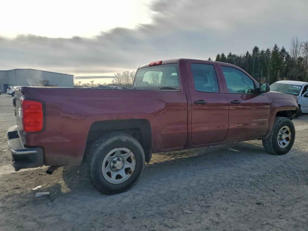 2014 CHEVROLET SILVERADO C1500 photo 3