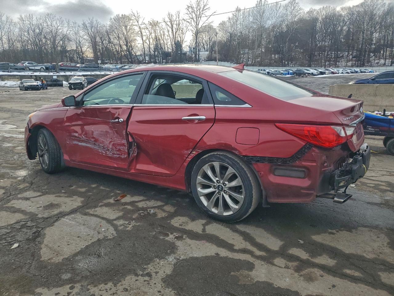 2013 HYUNDAI SONATA SE photo 3