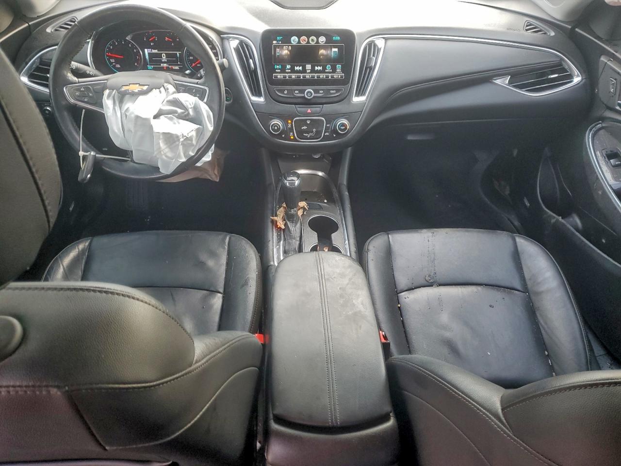 2018 CHEVROLET MALIBU LT photo 8