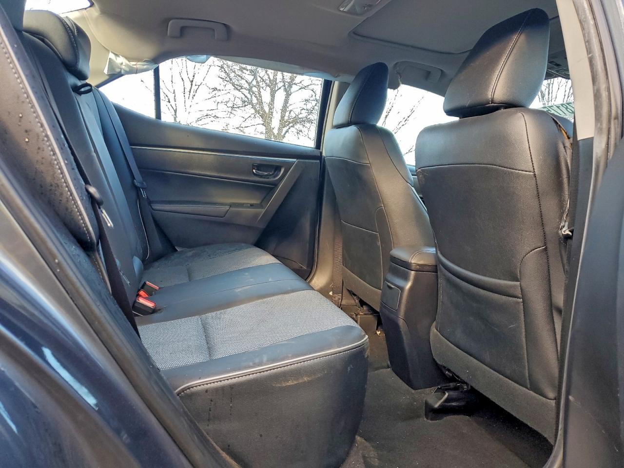 2016 TOYOTA COROLLA L photo 28