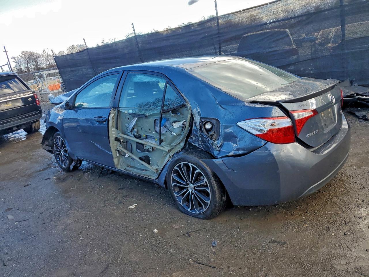 2016 TOYOTA COROLLA L photo 4